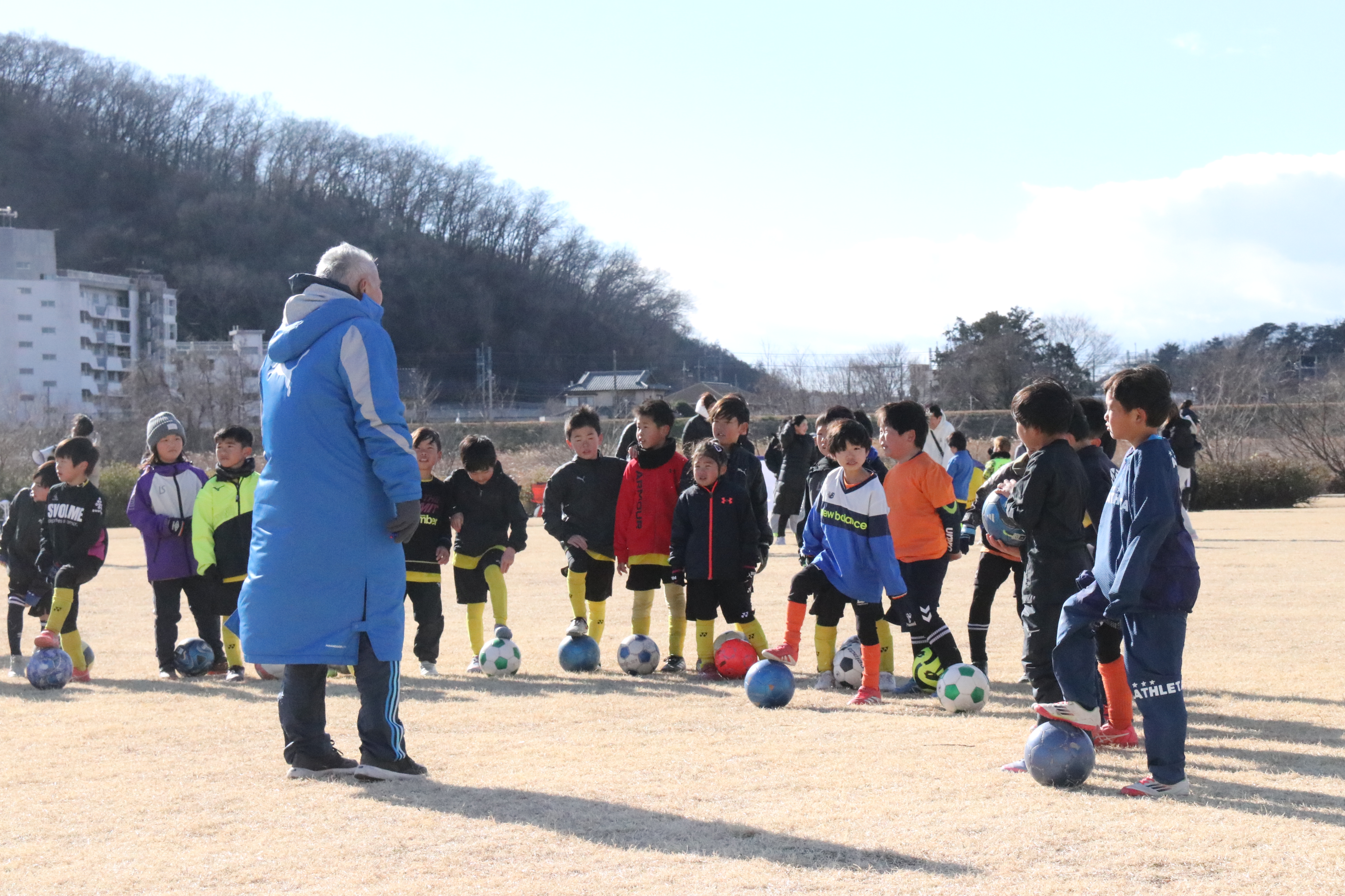 元気いっぱい、ボールを追いかけて「RIVASAミニサッカーフェスティバル